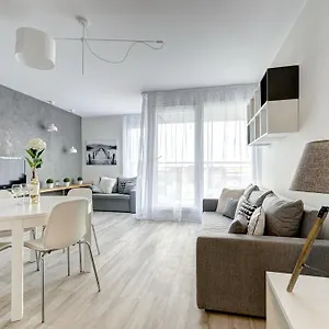 https://mj-rentapart-sadowa-deluxe-apartment.gdanskhotel.org